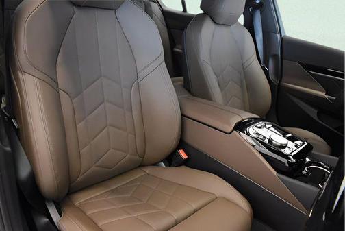 Black Sapphire Metallic 2026 BMW 530 xDrive