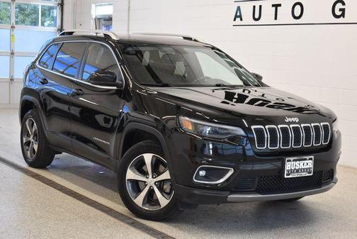 Diamond Black Crystal Pearlcoat 2019 Jeep Cherokee Limited
