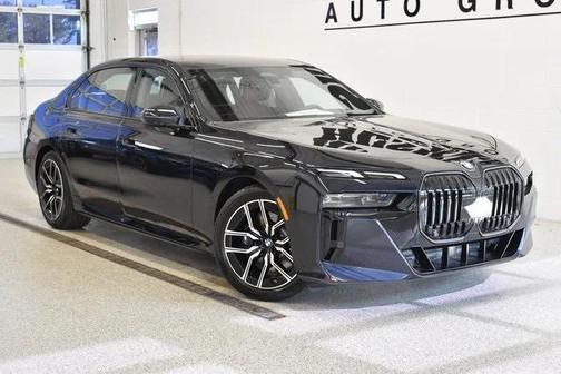 2025 BMW 740 i xDrive
