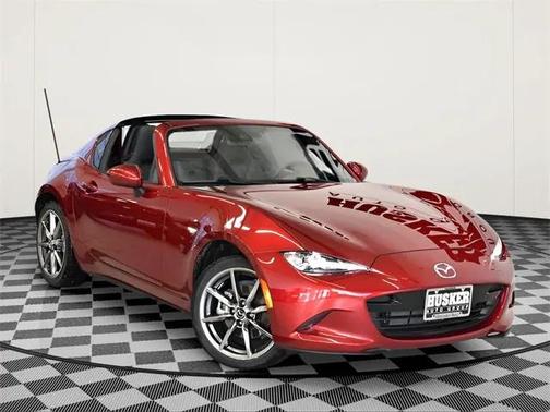 2022 Mazda MX-5 Miata RF Grand Touring