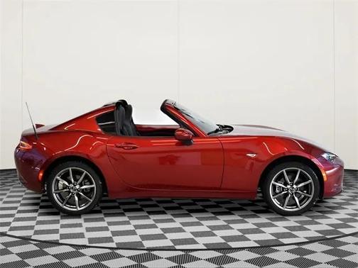 2022 Mazda MX-5 Miata RF Grand Touring