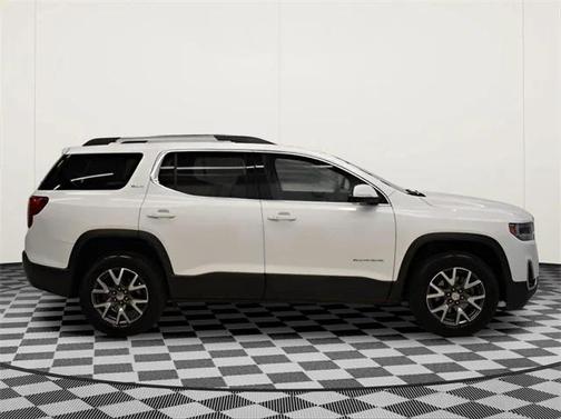 2023 GMC Acadia AWD SLT