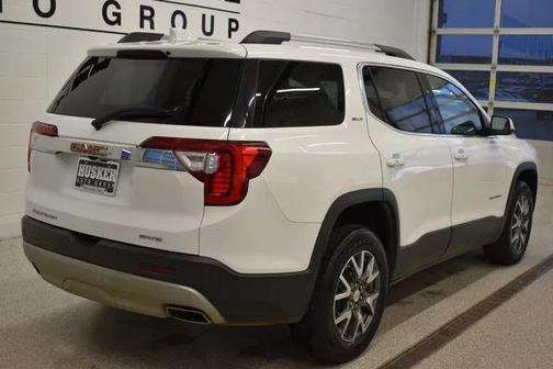 2023 GMC Acadia AWD SLT