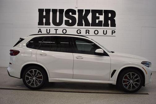 Alpine White 2022 BMW X5 xDrive40i