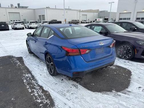 2025 Nissan Altima SR FWD