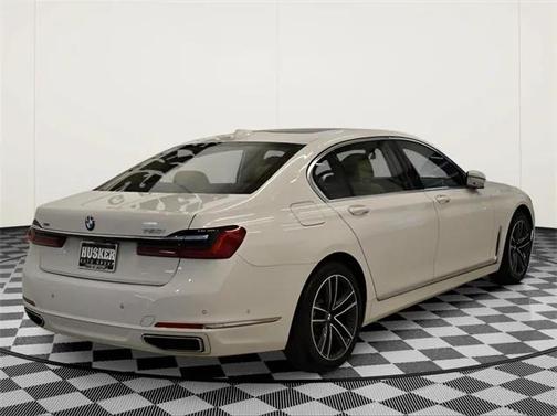 2022 BMW 750 i xDrive