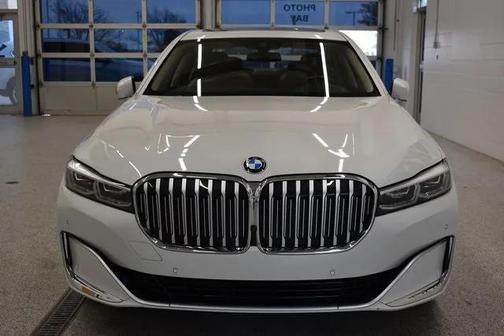 2022 BMW 750 i xDrive