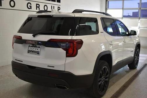 2022 GMC Acadia AWD SLE