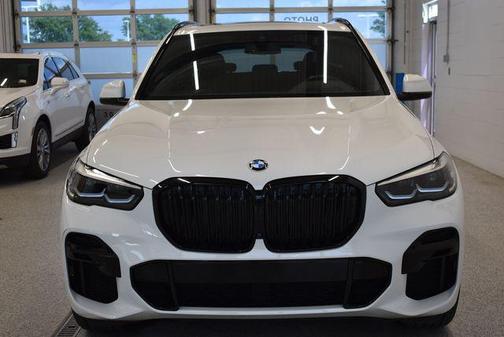 Alpine White 2023 BMW X5 xDrive40i
