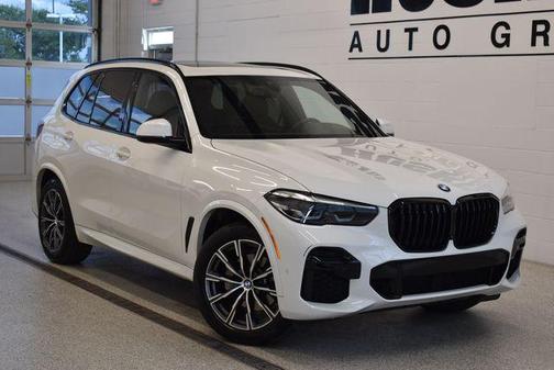 Alpine White 2023 BMW X5 xDrive40i