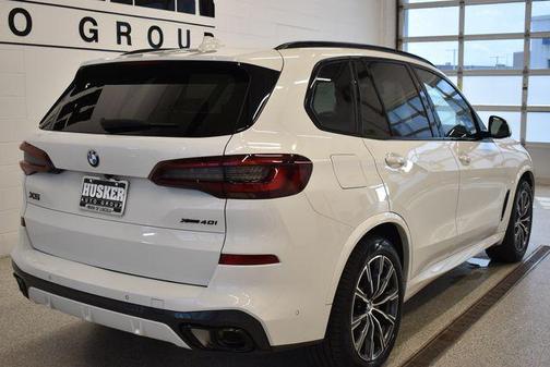 Alpine White 2023 BMW X5 xDrive40i