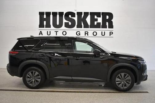 2024 Nissan Pathfinder S 4WD