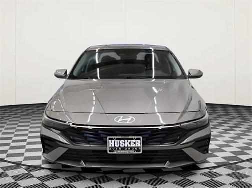 2025 Hyundai ELANTRA SEL