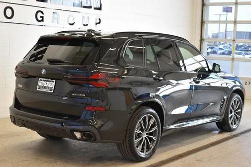 Black Sapphire Metallic 2026 BMW X5 xDrive40i