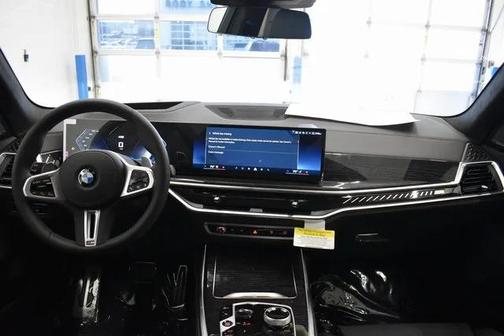 Black Sapphire 2026 BMW X7 M60i