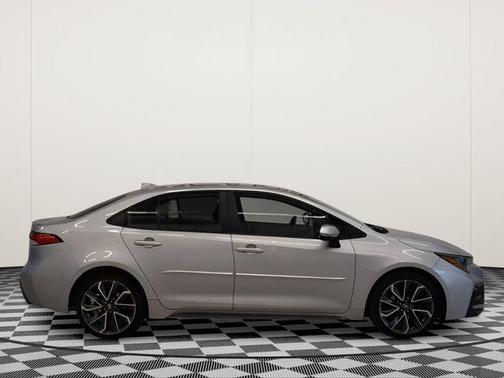Classic Silver Metallic 2020 Toyota Corolla SE