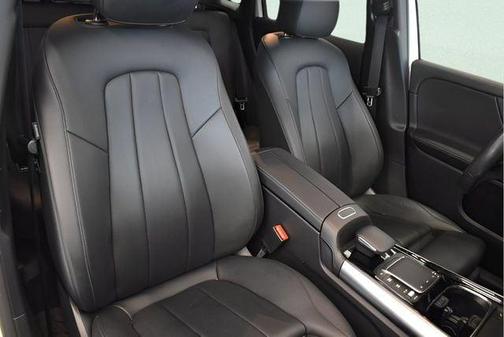 White 2023 Mercedes-Benz GLA 250 4MATIC