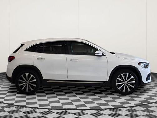 White 2023 Mercedes-Benz GLA 250 4MATIC