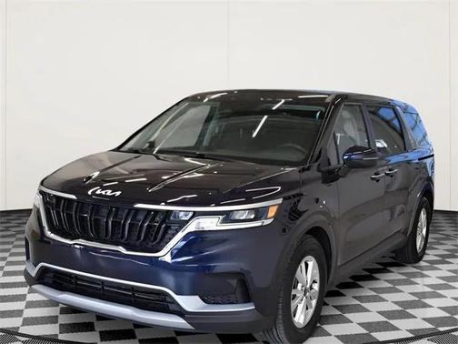 2023 Kia Carnival LX