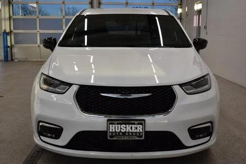 2025 Chrysler Pacifica L