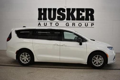 2025 Chrysler Pacifica L