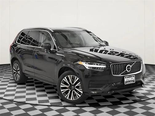 2021 Volvo XC90 T5 Momentum