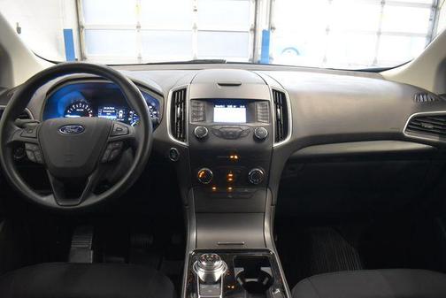 Magnetic 2019 Ford Edge SE
