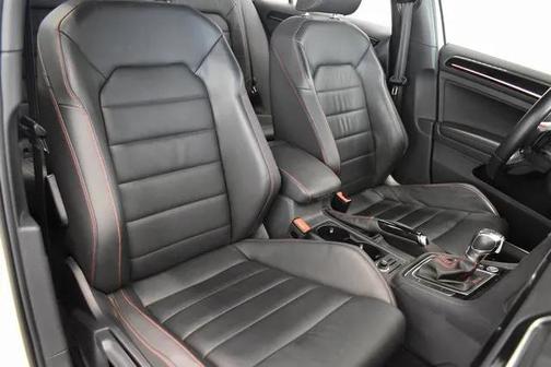 2015 Volkswagen Golf GTI 2.0T Autobahn w/Performance Package 4-Door