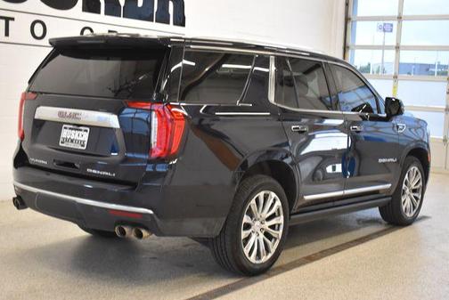 Midnight Blue Metallic 2022 GMC Yukon Denali