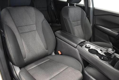White Pearl 2025 Nissan Rogue SV