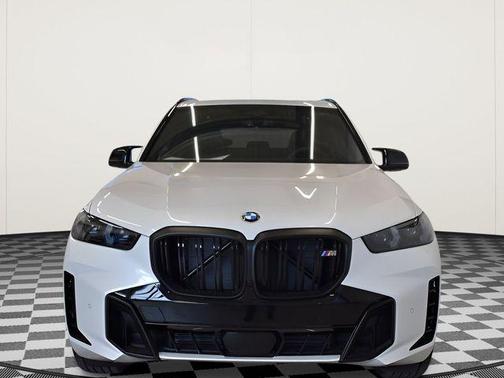 Mineral White 2026 BMW X5 M60i