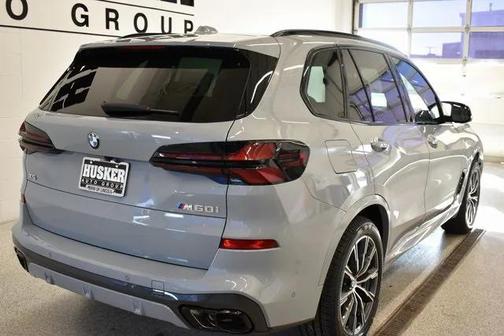 2026 BMW X5 M60i
