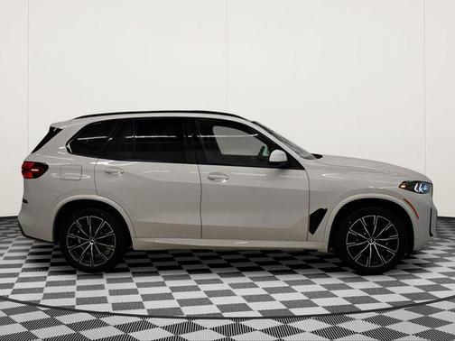 Alpine White 2026 BMW X5 xDrive40i