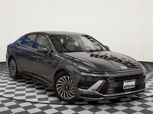 2025 Hyundai SONATA Hybrid SE