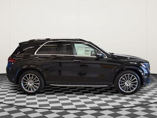 Black 2026 Mercedes-Benz GLE 450 4MATIC