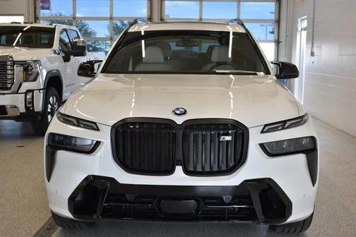 2026 BMW X7 M60i