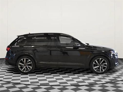 2024 Audi SQ7 4.0T Premium Plus