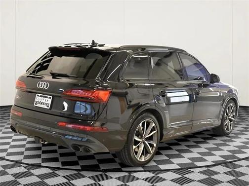2024 Audi SQ7 4.0T Premium Plus