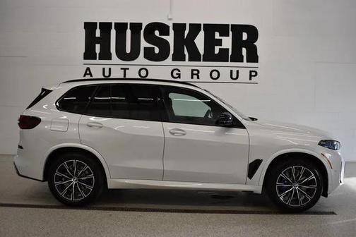 2026 BMW X5 M60i
