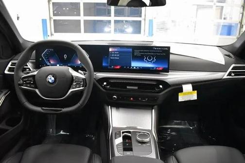 2026 BMW 330 xDrive NA