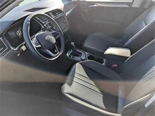2022 Volkswagen Tiguan 2.0T SE 4MOTION