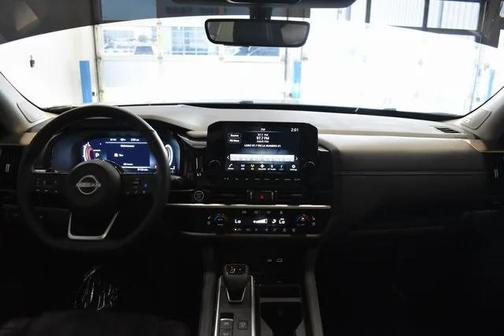 2024 Nissan Pathfinder Platinum 4WD