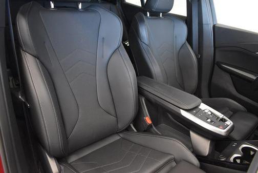 Vegas Red 2025 BMW X2 xDrive28i