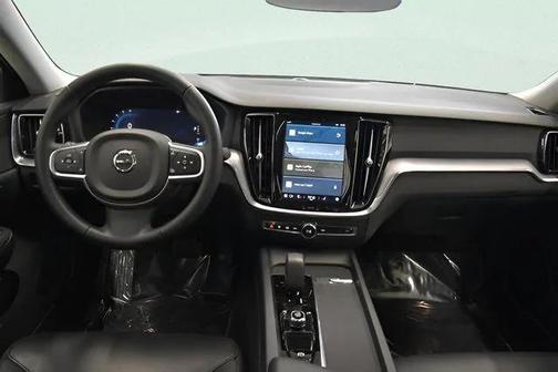 2025 Volvo S60 B5 Core