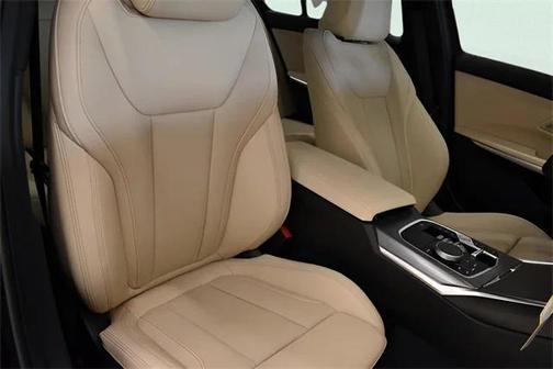 2026 BMW 330 i xDrive