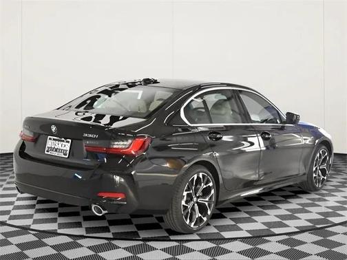 2026 BMW 330 i xDrive