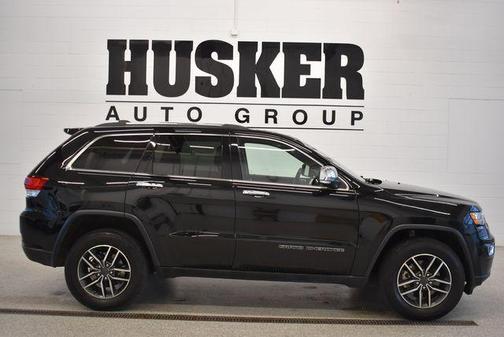 Diamond Black Crystal Pearlcoat 2021 Jeep Grand Cherokee Limited