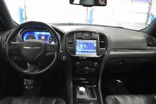 2022 Chrysler 300 S