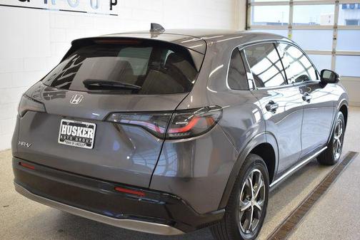 Modern Steel Metallic 2025 Honda HR-V EX-L