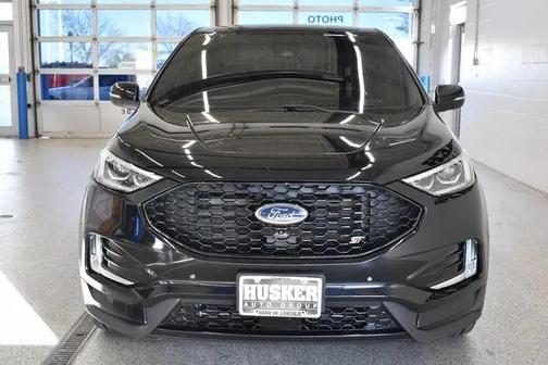 2021 Ford Edge ST